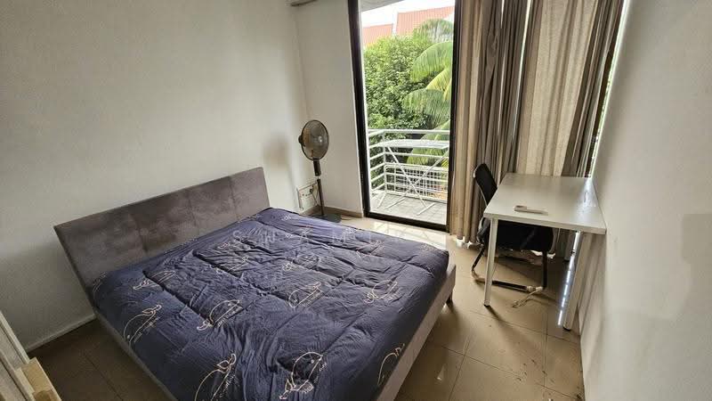 Tropicana Condominium, 2 Jalan Tiga Ratus, Bedok / Upper East Coast, 6 Bedrooms, 1,700 sqft, Condominium For Sale, by Shamir ., 500249946 - Bedroom - PropertyGuru.com.sg