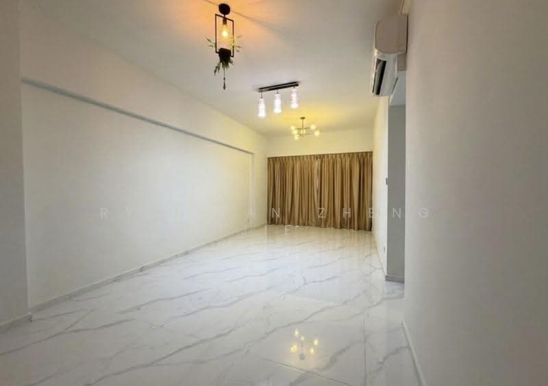 303B Punggol Central, 303B Punggol Central, Hougang / Punggol / Sengkang, 3 Bedrooms, 1,001 sqft, HDB Flat For Sale, by Ryan Tan Zheng Jie, 500249951 - Living Room - PropertyGuru.com.sg