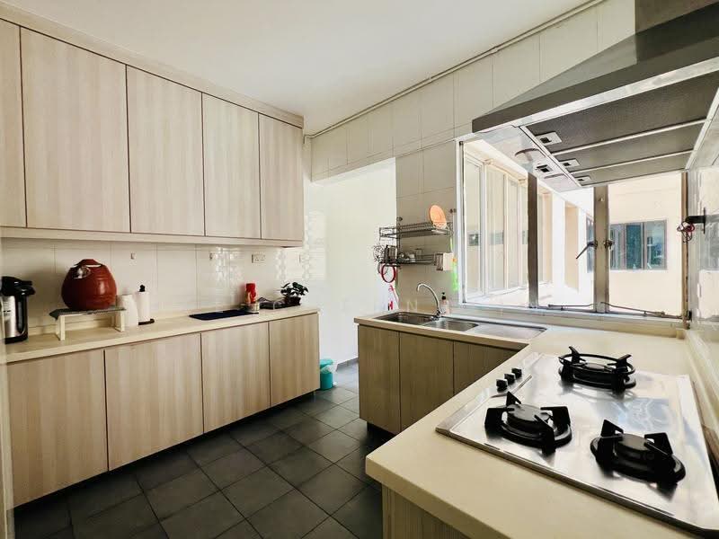 Neptune Court, 1 Marine Vista, East Coast / Marine Parade, 3 Bedrooms, 1,636 sqft, Apartment For Rent, by Lee Chern Xin, 500249967 - Kitchen - PropertyGuru.com.sg