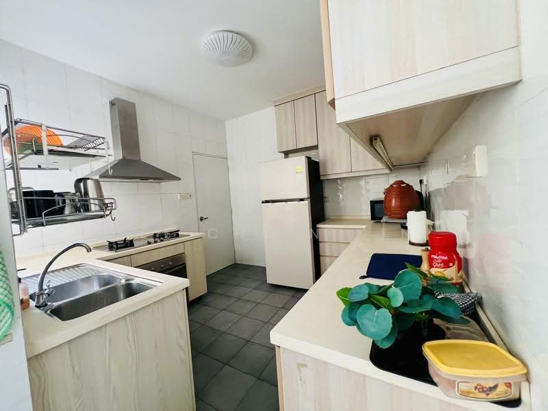 Neptune Court, 1 Marine Vista, East Coast / Marine Parade, 3 Bedrooms, 1,636 sqft, Apartment For Rent, by Lee Chern Xin, 500249967 - Kitchen - PropertyGuru.com.sg
