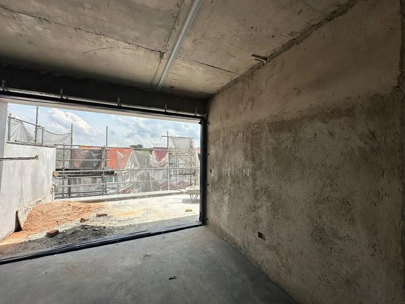 ★GIANT ★ BRAND NEW 2.5 Sty+M TERRACE WITH LIFT ★ TOP SOON 1km CHIJ St Nicholas Sch, Windsor Park Road, Gardenia Road, Sin Ming Avenue, Ang Mo Kio / Bishan / Thomson, 6 Bedrooms, 5,132 sqft, Terraced House For Sale, by Val Lin, 500249971 - Exterior - PropertyGuru.com.sg