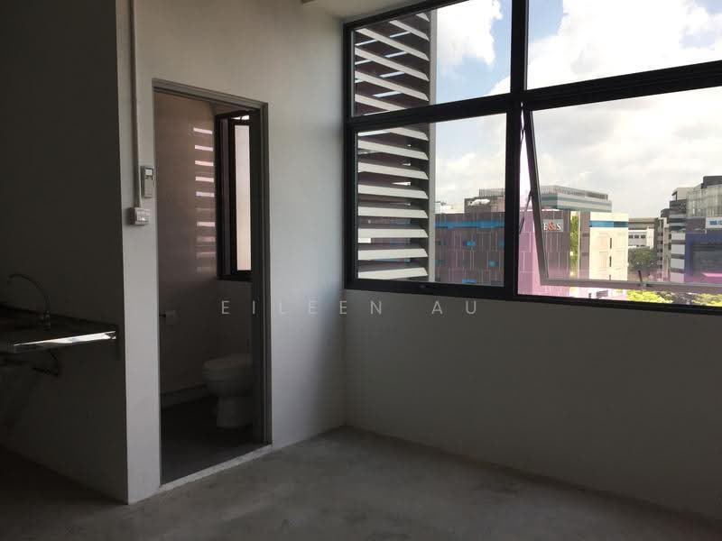 UB. One, 81 Ubi Avenue 4, Eunos / Geylang / Paya Lebar, 926 sqft, Light Industrial (B1) For Rent, by Eileen Au, 500249983 - Bathroom - CommercialGuru.com.sg