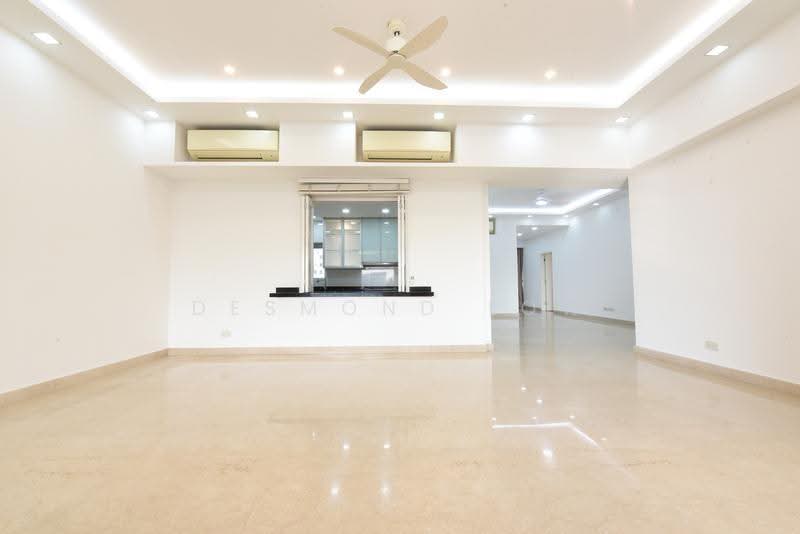 Regency Park, 9 Nathan Road, Tanglin / Holland / Bukit Timah, 4 Bedrooms, 3,650 sqft, Condominium For Rent, by Desmond Low, 500249988 - Living Room - PropertyGuru.com.sg