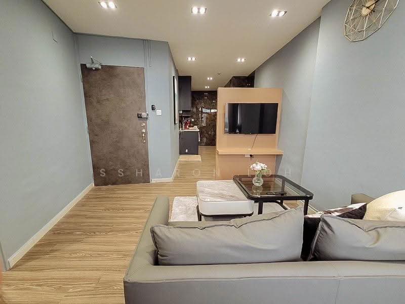 The Plaza, 7500A Beach Road, Beach Road / Bugis / Rochor, Studio, 475 sqft, Apartment For Sale, by Ssharon Loh, 500250007 - PropertyGuru.com.sg