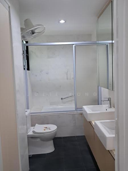 The Anchorage, 370 Alexandra Road, Alexandra / Commonwealth, 4 Bedrooms, 1,830 sqft, Condominium For Rent, by Julie Kong, 500250011 - Bathroom - PropertyGuru.com.sg