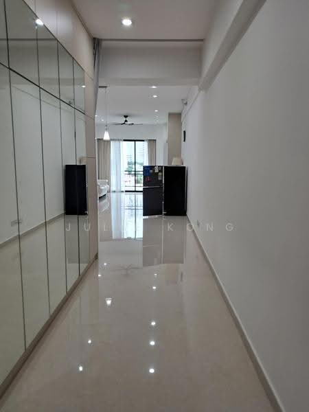 The Anchorage, 370 Alexandra Road, Alexandra / Commonwealth, 4 Bedrooms, 1,830 sqft, Condominium For Rent, by Julie Kong, 500250011 - Corridor - PropertyGuru.com.sg