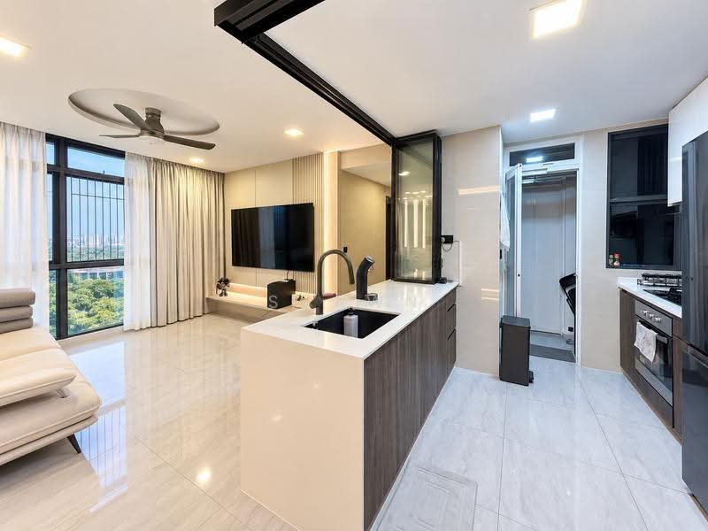Symphony Suites, 1 Yishun Close, Sembawang / Yishun, 4 Bedrooms, 1,023 sqft, Condominium For Rent, by Shawn Lai, 500250020 - Living Room - PropertyGuru.com.sg