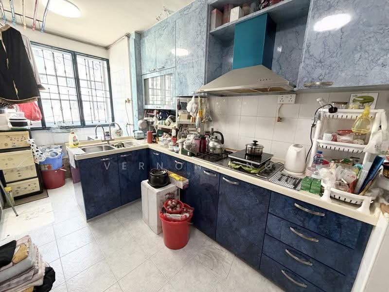 867 Tampines Street 83, 867 Tampines Street 83, Pasir Ris / Tampines, 3 Bedrooms, 1,119 sqft, HDB Flat For Sale, by Vernon Ang, 500250031 - Kitchen - PropertyGuru.com.sg