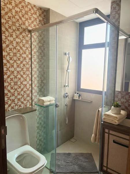 Straits at Joo Chiat, Joo Chiat Pl, East Coast / Marine Parade, 5 Bedrooms, 1,453 sqft, Condominium For Rent, by Karen Lim, 500250039 - Bathroom - PropertyGuru.com.sg
