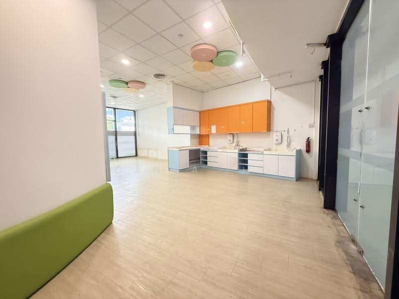 The Venue Shoppes, 6 Tai Thong Crescent, Macpherson / Potong Pasir, 1,787 sqft, Mall Shop For Rent, by Joanna Zhou, 500250040 - Kitchen - CommercialGuru.com.sg