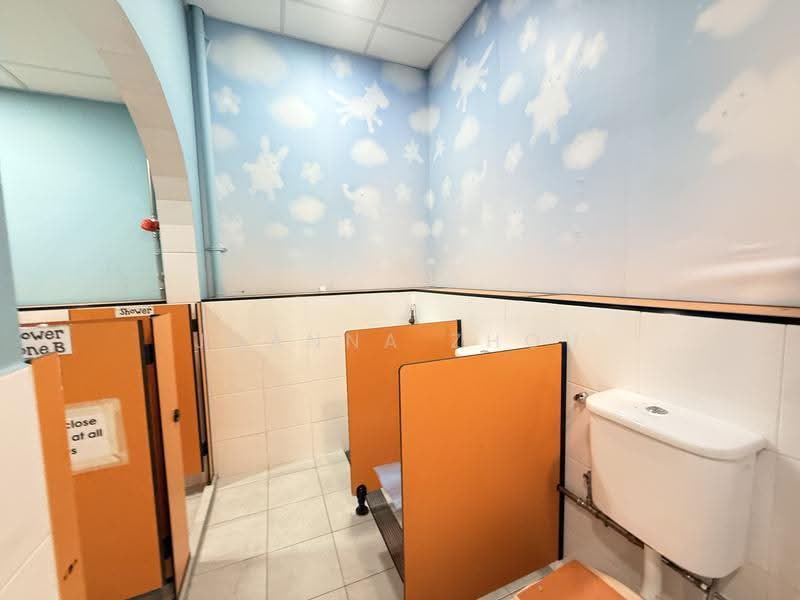 The Venue Shoppes, 6 Tai Thong Crescent, Macpherson / Potong Pasir, 1,787 sqft, Mall Shop For Rent, by Joanna Zhou, 500250040 - Bathroom - CommercialGuru.com.sg