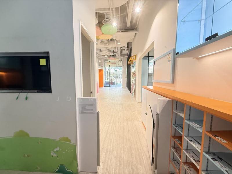 The Venue Shoppes, 6 Tai Thong Crescent, Macpherson / Potong Pasir, 1,787 sqft, Mall Shop For Rent, by Joanna Zhou, 500250040 - Corridor - CommercialGuru.com.sg