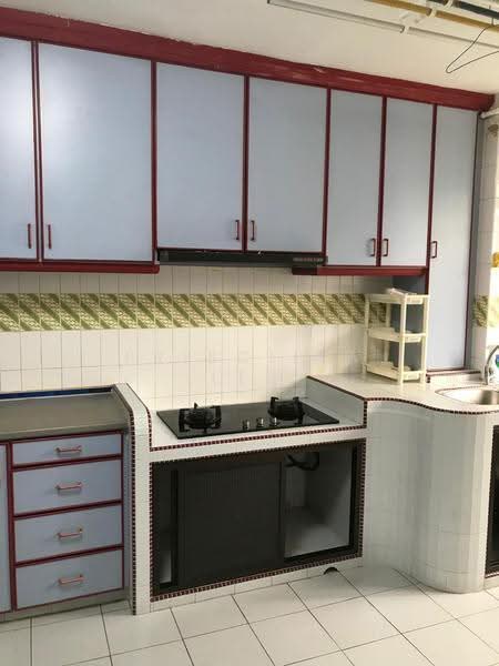 749 Jurong West Street 73, 749 Jurong West Street 73, Boon Lay / Jurong / Tuas, 4 Bedrooms, 1,302 sqft, HDB Flat For Rent, by Priscilla Lee, 500250055 - Kitchen - PropertyGuru.com.sg