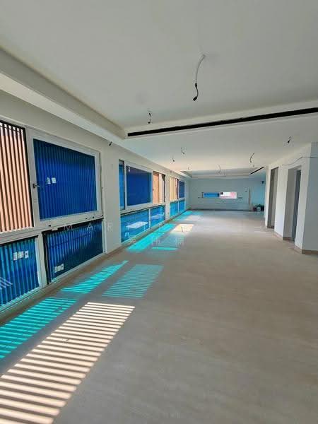 Oei Tiong Ham Park! NEW LUXURY BUNGALOW | GCB Enclave • WIDE FRONTAGE!, Oei Tiong Ham Park | Leedon, Tanglin / Holland / Bukit Timah, 5 Bedrooms, 10,717 sqft, Bungalow House For Sale, by Martin Goh 吴伟楠, 500250062 - Interior - PropertyGuru.com.sg