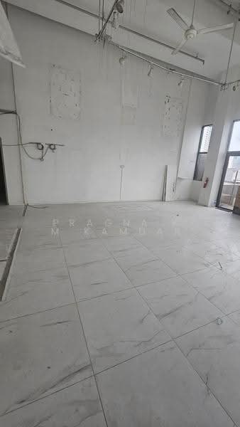 CT Hub 2, 114 Lavender Street, Balestier / Toa Payoh, 1,044 sqft, Light Industrial (B1) For Rent, by Pragna K M Kamdar, 500250070 - Interior - CommercialGuru.com.sg