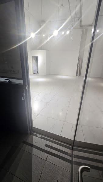 CT Hub 2, 114 Lavender Street, Balestier / Toa Payoh, 1,044 sqft, Light Industrial (B1) For Rent, by Pragna K M Kamdar, 500250070 - Interior - CommercialGuru.com.sg