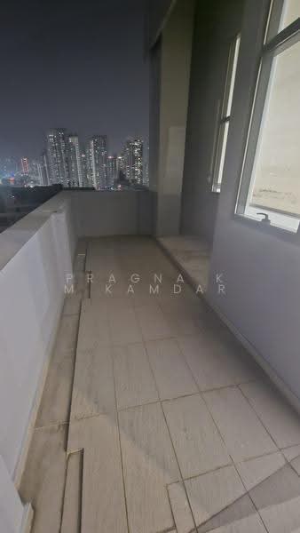 CT Hub 2, 114 Lavender Street, Balestier / Toa Payoh, 1,044 sqft, Light Industrial (B1) For Rent, by Pragna K M Kamdar, 500250070 - Balcony - CommercialGuru.com.sg