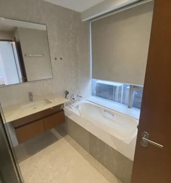 Skyline @ Orchard Boulevard, 23 Angullia Park, Orchard / River Valley, 4 Bedrooms, 2,067 sqft, Condominium For Rent, by Kesang Labattu, 500250071 - Bathroom - PropertyGuru.com.sg