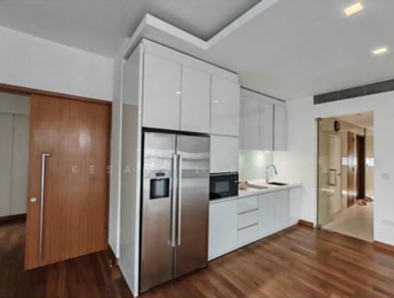 Skyline @ Orchard Boulevard, 23 Angullia Park, Orchard / River Valley, 4 Bedrooms, 2,067 sqft, Condominium For Rent, by Kesang Labattu, 500250071 - Kitchen - PropertyGuru.com.sg