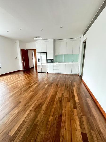 Skyline @ Orchard Boulevard, 23 Angullia Park, Orchard / River Valley, 4 Bedrooms, 2,067 sqft, Condominium For Rent, by Kesang Labattu, 500250071 - Dry Kitchen with dining - PropertyGuru.com.sg