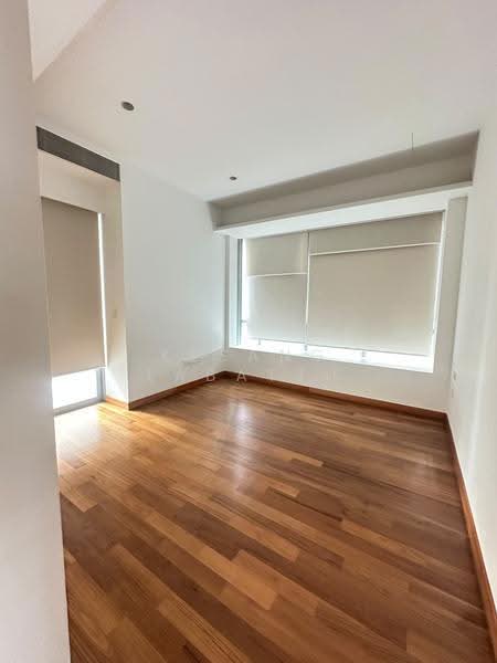 Skyline @ Orchard Boulevard, 23 Angullia Park, Orchard / River Valley, 4 Bedrooms, 2,067 sqft, Condominium For Rent, by Kesang Labattu, 500250071 - Master bedroom - PropertyGuru.com.sg