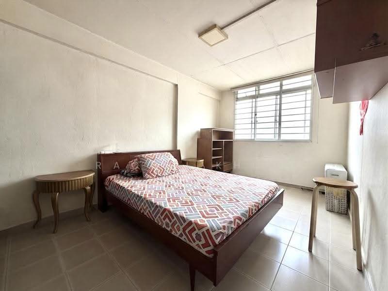 302 Serangoon Avenue 2, 302 Serangoon Avenue 2, Hougang / Punggol / Sengkang, 2 Bedrooms, 742 sqft, HDB Flat For Sale, by Rachel Khoo, 500250072 - Bedroom - PropertyGuru.com.sg