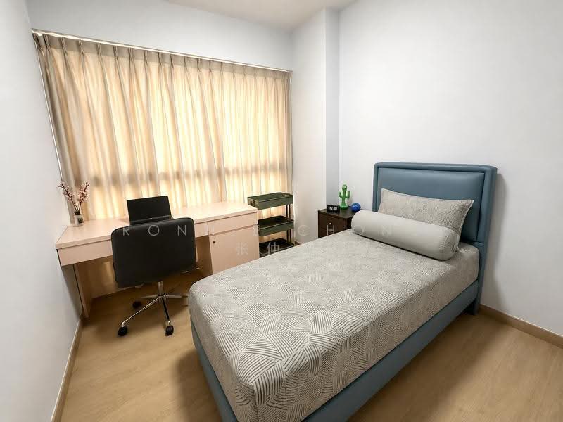 Riverparc Residence, 90 Punggol Drive, Hougang / Punggol / Sengkang, 3 Bedrooms, 990 sqft, Condominium For Sale, by Ronnie Chong 张仲捷, 500250082 - Bedroom 2 - PropertyGuru.com.sg
