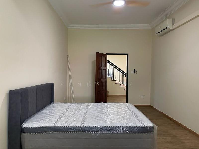 Pasir Ris Beach Park, Pasir Ris Avenue, Pasir Ris / Tampines, Room Rental, 150 sqft, Terraced House For Rent, by Fendy Lee, 500250084 - Bedroom - PropertyGuru.com.sg