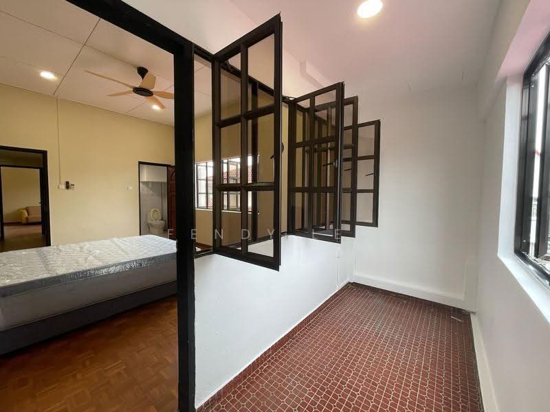 Pasir Ris Beach Park, Pasir Ris Avenue, Pasir Ris / Tampines, Room Rental, 150 sqft, Terraced House For Rent, by Fendy Lee, 500250084 - Bedroom - PropertyGuru.com.sg