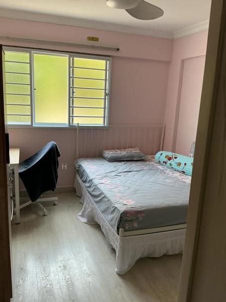 331 Ang Mo Kio Avenue 1, 331 Ang Mo Kio Avenue 1, Ang Mo Kio / Bishan / Thomson, 2 Bedrooms, 886 sqft, HDB Flat For Sale, by Hendra ., 500250086 - Bedroom - PropertyGuru.com.sg
