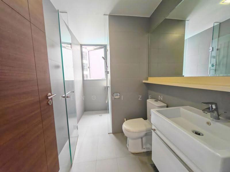 Arc at Tampines, Tampines Avenue 8, Pasir Ris / Tampines, 4 Bedrooms, 1,561 sqft, Condominium For Sale, by Heng Yi Zen, 500250091 - Bathroom - PropertyGuru.com.sg