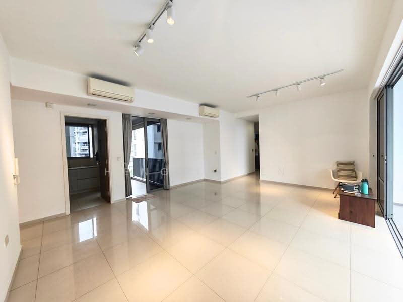 Arc at Tampines, Tampines Avenue 8, Pasir Ris / Tampines, 4 Bedrooms, 1,561 sqft, Condominium For Sale, by Heng Yi Zen, 500250091 - Living Room - PropertyGuru.com.sg