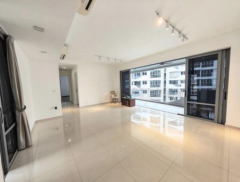 Arc at Tampines, Tampines Avenue 8, Pasir Ris / Tampines, 4 Bedrooms, 1,561 sqft, Condominium For Sale, by Heng Yi Zen, 500250091 - Living Room - PropertyGuru.com.sg