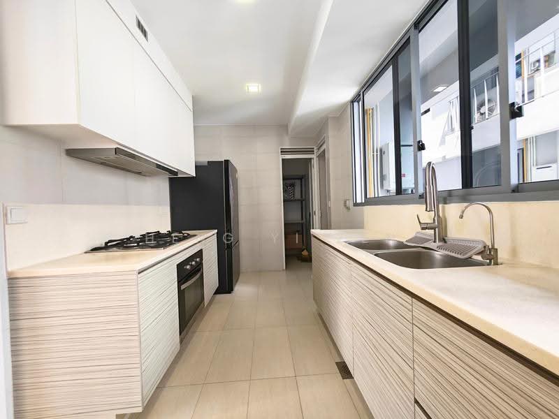 Arc at Tampines, Tampines Avenue 8, Pasir Ris / Tampines, 4 Bedrooms, 1,561 sqft, Condominium For Sale, by Heng Yi Zen, 500250091 - Kitchen - PropertyGuru.com.sg