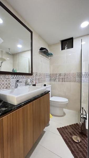 Guilin View, 20 Bukit Batok Street 52, Dairy Farm / Bukit Panjang / Choa Chu Kang, 3 Bedrooms, 1,281 sqft, Condominium For Rent, by Thomas Lee, 500250093 - Bathroom - PropertyGuru.com.sg
