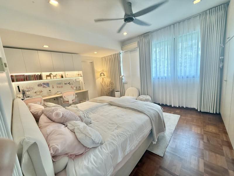Bartley Villas, How Sun Walk, Hougang / Punggol / Sengkang, 5 Bedrooms, 3,000 sqft, Semi-Detached House For Sale, by Eve Liew, 500250115 - Bedroom - PropertyGuru.com.sg