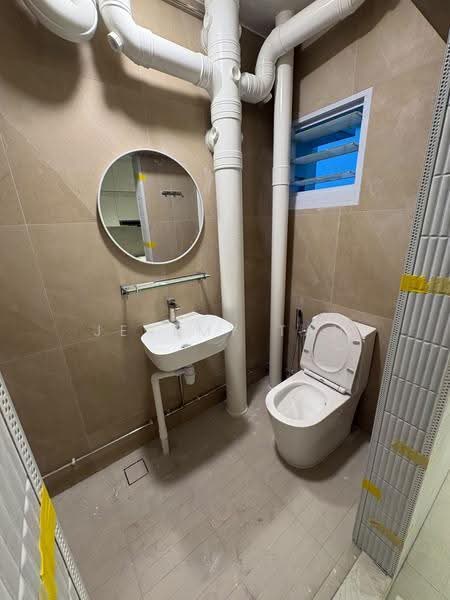 196D Punggol Field, 196D Punggol Field, Hougang / Punggol / Sengkang, Room Rental, 100 sqft, HDB Flat For Rent, by Jeremy Tan, 500250122 - Bathroom - PropertyGuru.com.sg