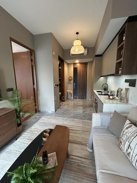 Grange 1866, 74 Grange Rd, Tanglin / Holland / Bukit Timah, 1 Bedroom, 527 sqft, Condominium For Sale, by Priscillia Wong, 500250127 - Living room - PropertyGuru.com.sg