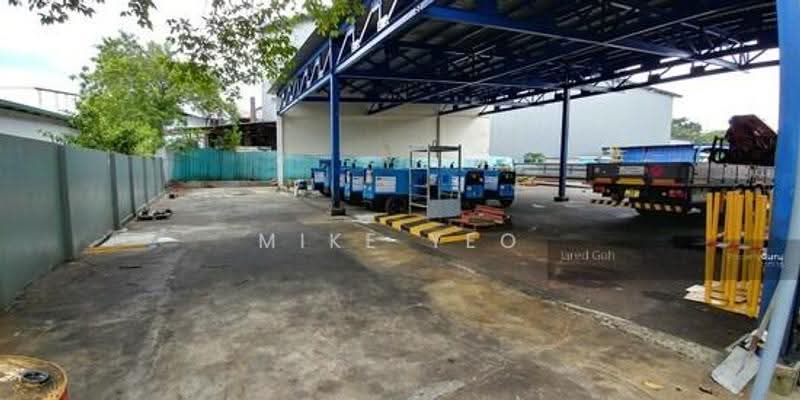 Jurong and Tuas, Boon Lay / Jurong / Tuas, 10,000 sqft, Factory / Workshop (B2) For Rent, by Mike Yeo, 500250133 - workshop with yard - CommercialGuru.com.sg