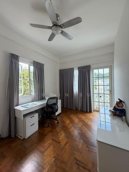 3-Storey + Basement Landed Corner Terrace @Pasir Panjang/Haw Par Villa/Kent Ridge | 5 Bed | 5 Bath, Buona Vista / West Coast / Clementi New Town, 5 Bedrooms, 3,600 sqft, Corner Terrace For Sale, by Edwin Su, 500250142 - Study - PropertyGuru.com.sg