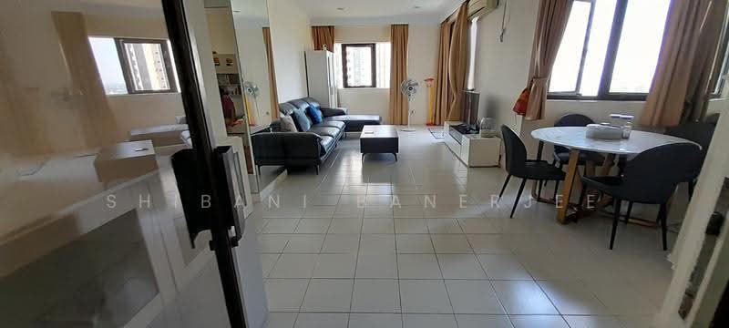 Bayshore Park, 50 Bayshore Road, Bedok / Upper East Coast, 2 Bedrooms, 936 sqft, Condominium For Sale, by Shibani Banerjee, 500250144 - Living Room - PropertyGuru.com.sg