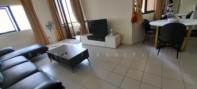 Bayshore Park, 50 Bayshore Road, Bedok / Upper East Coast, 2 Bedrooms, 936 sqft, Condominium For Sale, by Shibani Banerjee, 500250144 - Living Room - PropertyGuru.com.sg