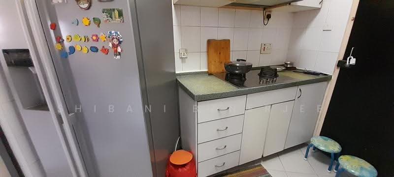 Bayshore Park, 50 Bayshore Road, Bedok / Upper East Coast, 2 Bedrooms, 936 sqft, Condominium For Sale, by Shibani Banerjee, 500250144 - Kitchen - PropertyGuru.com.sg