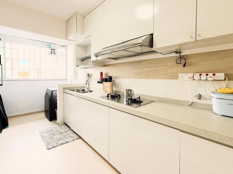 501B Yishun Street 51, 501B Yishun Street 51, Sembawang / Yishun, 3 Bedrooms, 990 sqft, HDB Flat For Sale, by Hafiz Yassin, 500250145 - Kitchen - PropertyGuru.com.sg