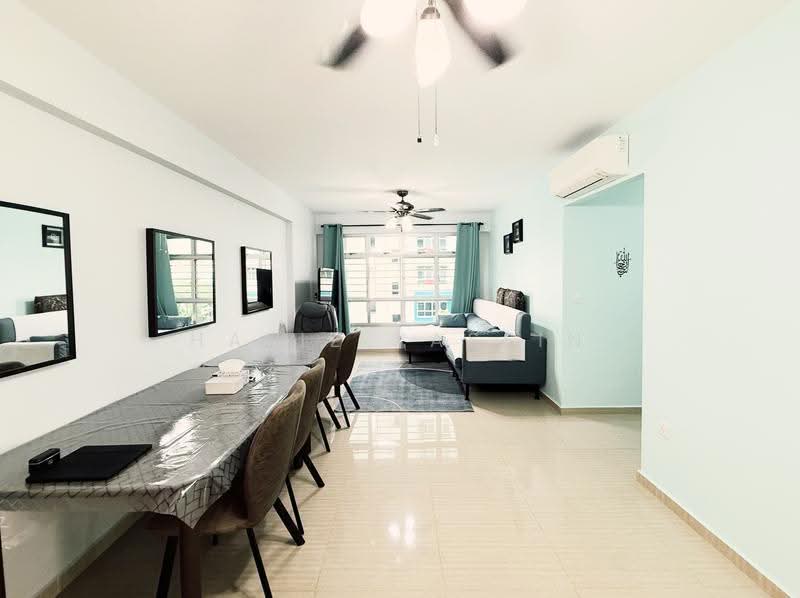 501B Yishun Street 51, 501B Yishun Street 51, Sembawang / Yishun, 3 Bedrooms, 990 sqft, HDB Flat For Sale, by Hafiz Yassin, 500250145 - Living Room - PropertyGuru.com.sg