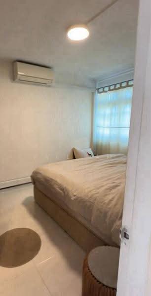 168 Stirling Road, 168 Stirling Road, Alexandra / Commonwealth, 2 Bedrooms, 647 sqft, HDB Flat For Rent, by Paul Fam, 500250159 - Bedroom - PropertyGuru.com.sg