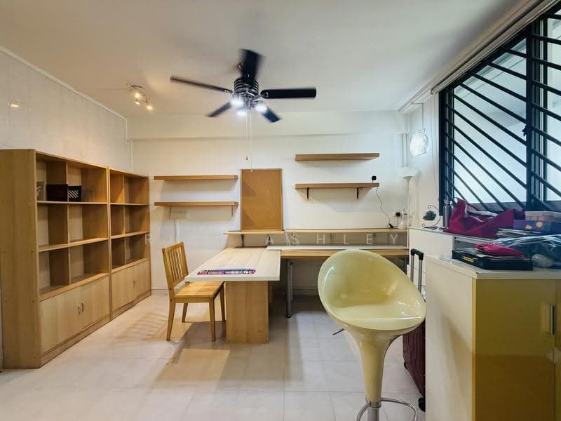 1 Toh Yi Drive, 1 Toh Yi Drive, Clementi Park / Upper Bukit Timah, 3 Bedrooms, 1,119 sqft, HDB Flat For Rent, by Riko Ashley, 500250160 - Study - PropertyGuru.com.sg