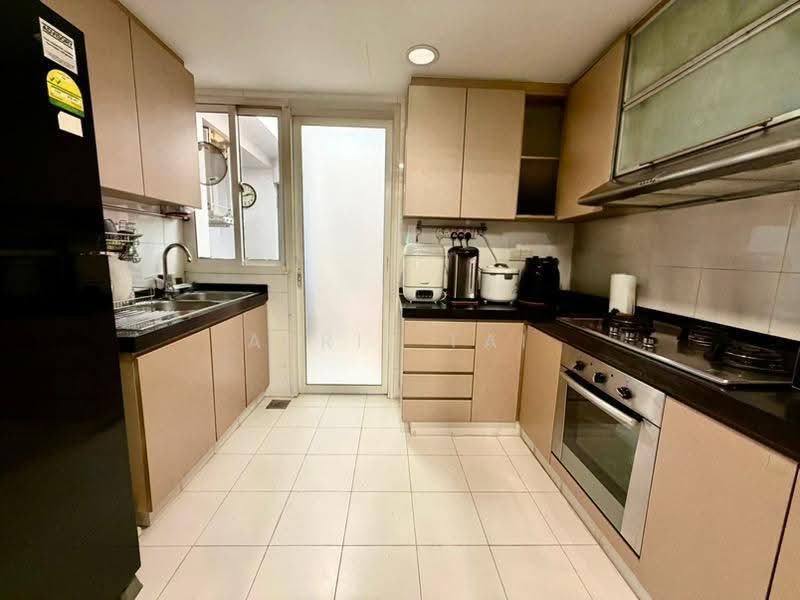 Savannah Condopark, 63 Simei Rise, Pasir Ris / Tampines, 3 Bedrooms, 1,238 sqft, Condominium For Sale, by April Tai, 500250163 - Kitchen - PropertyGuru.com.sg