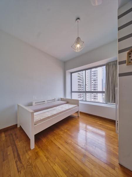 Waterford Residence, 21 Kim Yam Road, Orchard / River Valley, 3 Bedrooms, 1,055 sqft, Condominium For Sale, by Nigel Lee, 500250164 - Bedroom - PropertyGuru.com.sg