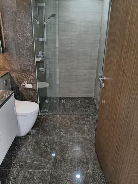 Parc Esta, 822 Sims Avenue, Eunos / Geylang / Paya Lebar, 1 Bedroom, 452 sqft, Condominium For Sale, by Karen Seah, 500250176 - Bathroom - PropertyGuru.com.sg